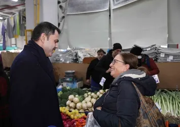 Cumhur İttifakı İBB adayı Murat Kurum pazarcı esnafı ve vatandaşlarla bir araya geldi! "İstanbul’da 200 yeni pazar açacağız"