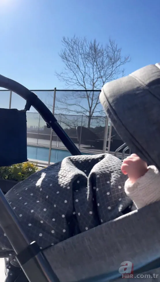 Burak Özçivit’in eşi Fahriye Evcen minik oğlu Kerem'i ilk kez paylaştı! Sosyal medya yıkıldı 5