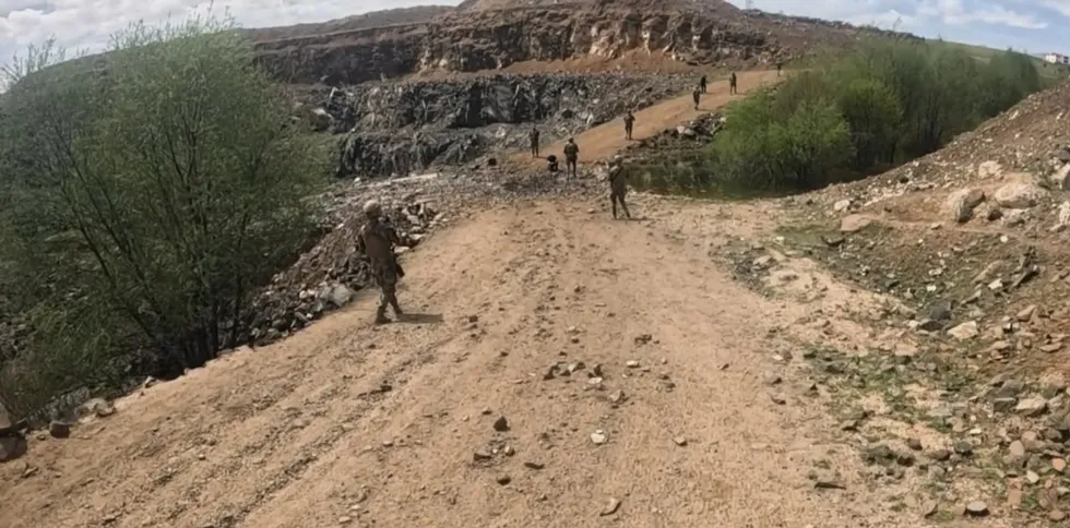 1789508137976.jpg Pülümür Vadisi'nde nefes kesen operasyon: Firari suç örgütü lideri yakalandı - 4