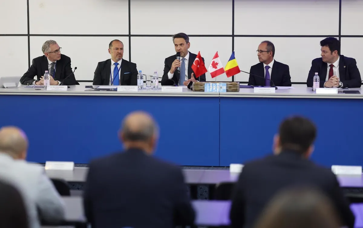 Bakan Bayraktar: Rekabetçi fiyatlarla güvenli nükleer teknolojiye sahip olmak istiyoruz - 2