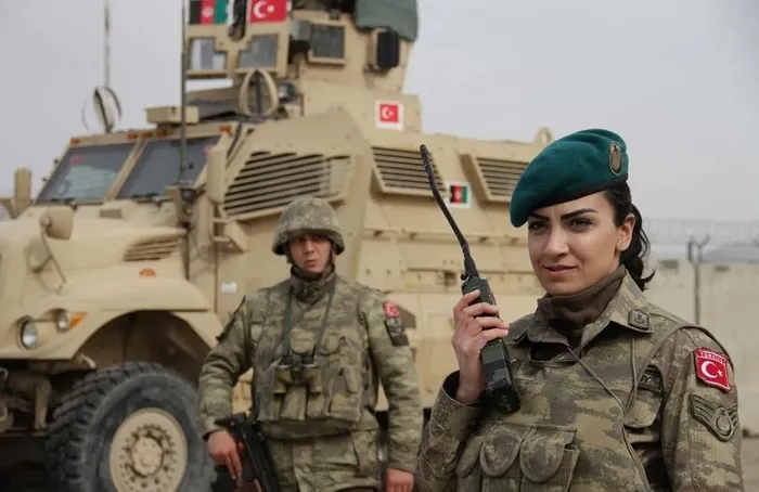 baskan-erdogan-mehmetcikin-bayramini-kutladi-kahramanlik-hikayeleriniz-unutulmaz-1718542597515.jpg Başkan Erdoğan Mehmetçik'in bayramını kutladı: Kahramanlık hikayeleriniz unutulmaz - 2