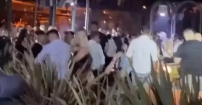 Boğaz'da yat partileri hız kesmiyor! Koronavirüs kuralları umursanmadı - 1