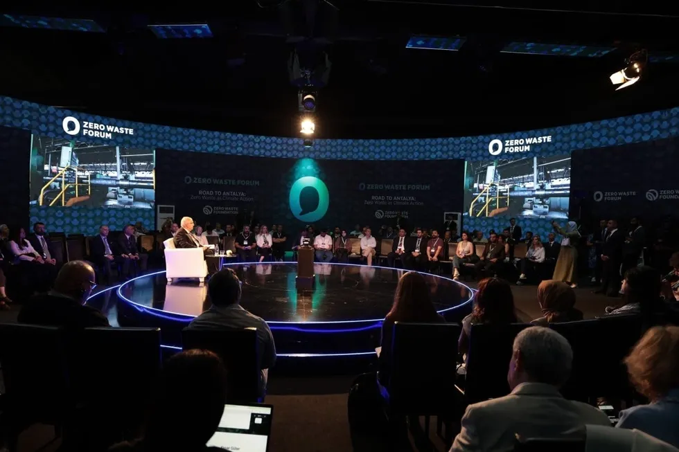 Bakan Yaşar Güler İstanbul’daki Sıfır Atık Forumu’na katıldı - 2