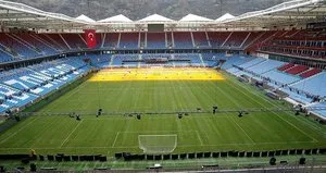 Akyazı Stadı’nda geri sayım başladı!