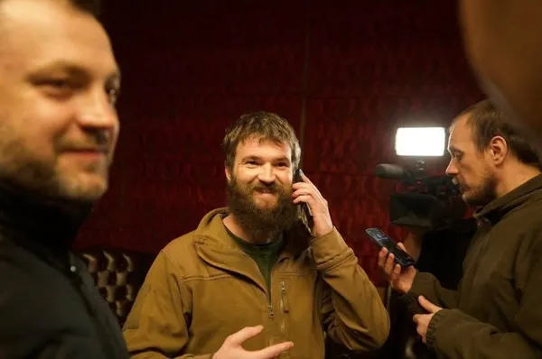 baskan-erdogan-aracilik-etti-rusya-ukrayna-arasinda-200-esir-takas-edildi-1663800251880.jpg Başkan Erdoğan aracılık etti: Rusya-Ukrayna arasında 200 esir takas edildi - 6