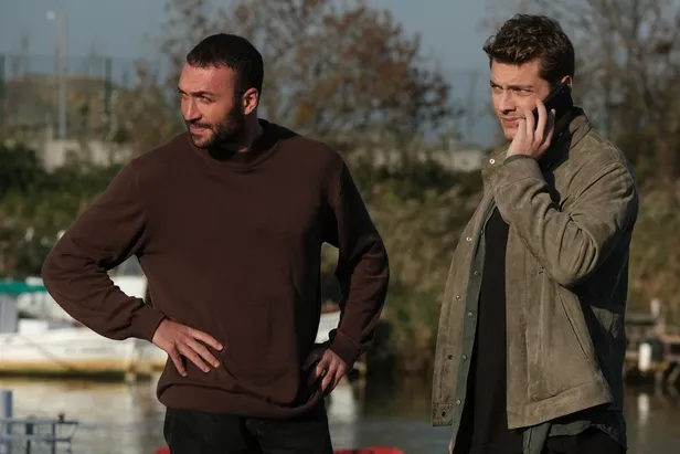 canli-izle-atv-ates-kuslari-32-bolum-tek-part-tamamini-kesintisiz-full-hd-4k-izleme-ekrani-yeni-bolumde-neler-1700842242986.jpg Ateş Kuşları 32. bölüm tamamını izle! Ateş Kuşları son bölüm özeti - 2