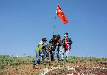 Sınır köylerinde Türkiye nöbeti