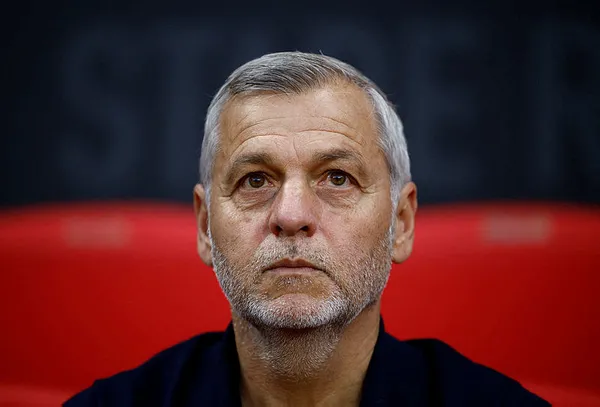 Beşiktaş Bruno Genesio için geri sayıma geçti