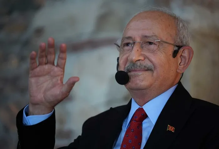 CHP’de muhalif avının bahanesi medya! Özel’den susturun talimatı! Partiden ihraç kapıda