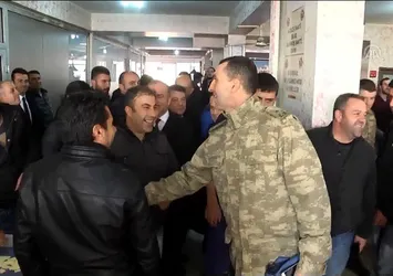 Tuğgeneral Tayanç'a asker çarşıya çıksın talebi
