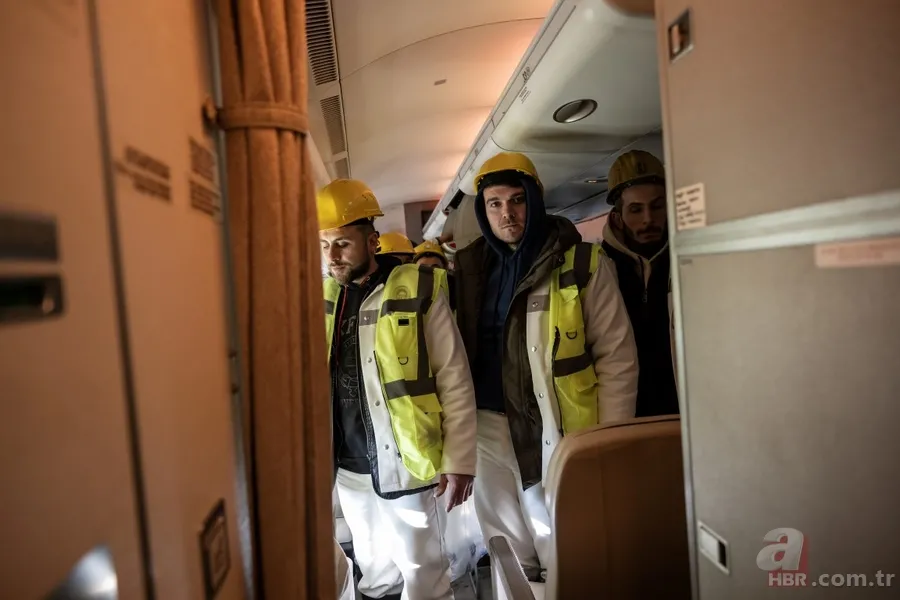 Cumhurbaşkanlığına ait uçak madencileri deprem bölgesine götürdü: "Bir can bir candır bizim için" 21