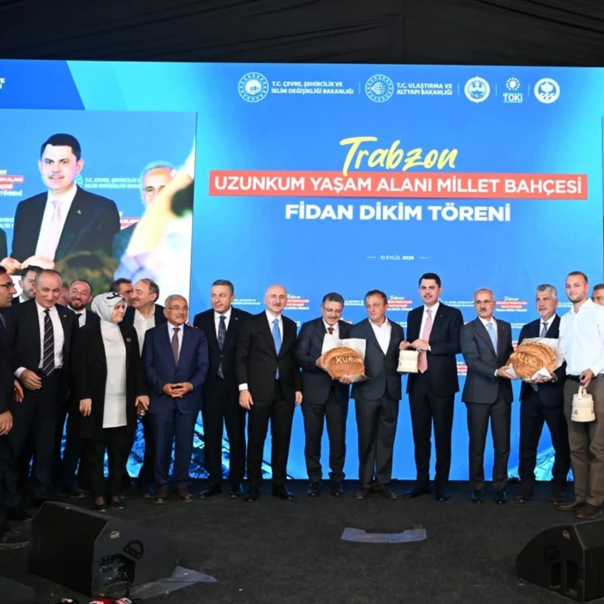 Bakan Uraloğlu Uzunkum Millet Bahçesi'nin temelini attı