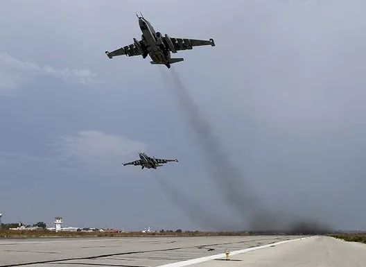 Bakan Çavuşoğlu: Rusya’dan Suriye’ye giden askeri ve sivil uçaklara hava sahasını kapattık