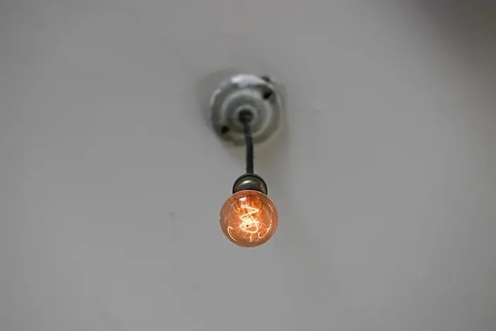 Elektrik faturalarında yeni dönem! 4 bin kilovatsaati geçenler dikkat