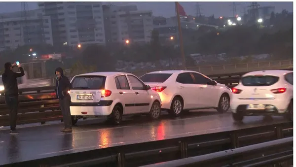 E--5’te zincirleme kaza! 5 araç birbirine girdi