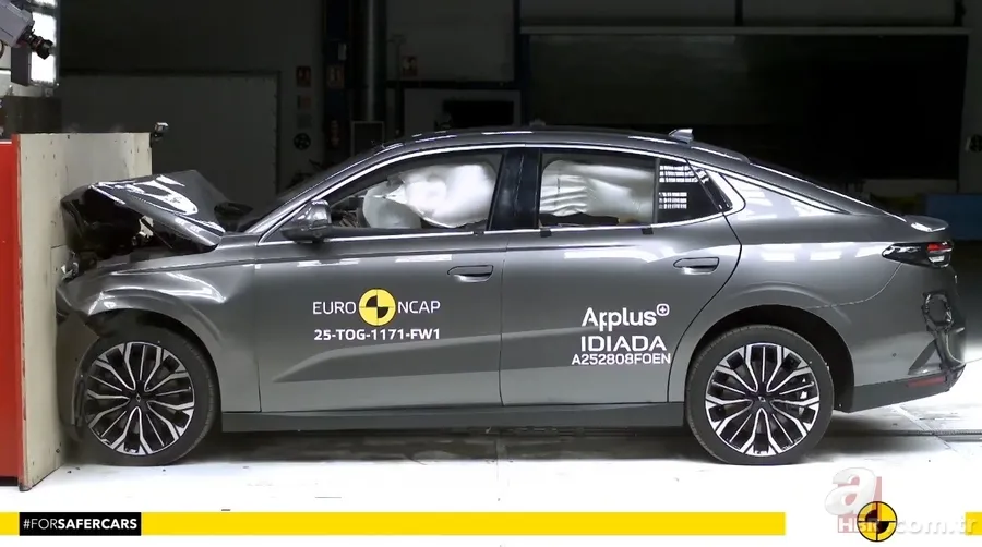 Togg’un sedan modeli T10F görücüye çıktı! Peki yeni özellikleri neler? Satışı başladı mı? 8