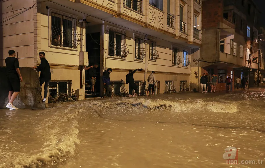 Mart kılığında Temmuz yaşanıyor! İstanbul'da sağanak yağış ne zaman bitecek? Meteoroloji son dakika hava durumu uyarısı 8