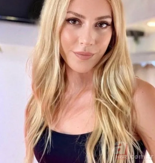 Kıvanç Tatlıtuğ ve Başak Dizer’in oğlu Kurt Efe’yi Kenan İmirzalıoğlu ile Sinem Kobal görmeye gitti! İmirzalıoğlu anlattı: "Daha çok babaya benziyor ama..." 11