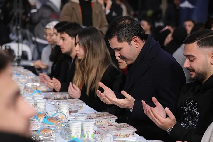cumhur-ittifaki-ibb-baskan-adayi-murat-kurumdan-genclere-ozel-davet-istanbulumuzun-gelecegi-adina-bircok-yeni-1710539124260.jpeg Cumhur İttifakı İBB Başkan Adayı Murat Kurum gençleri özel olarak davet etti: "Birçok yeni müjdemizi açıklayacağız" - 4