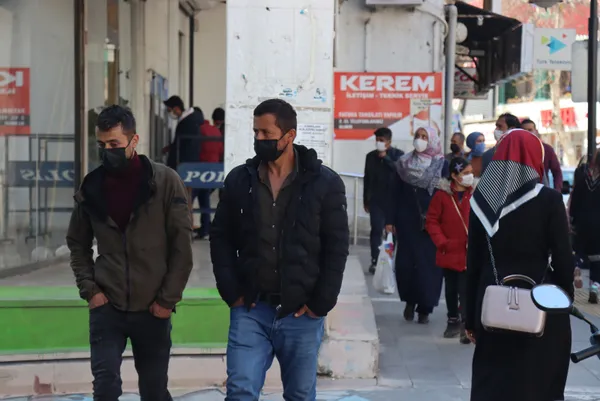 Risk haritasında alarm! 8 ilde yeni kısıtlamalar yolda | İşte o iller ve alınacak tedbirler