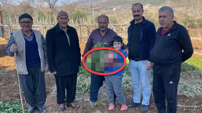 Emekli öğretmen bahçesinde yetiştirdi! Dev sebzeyi gören gözlerine inanamadı