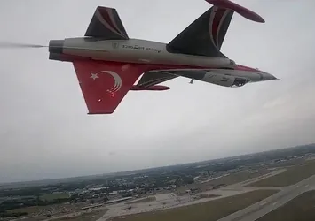 Türk Yıldızları Macaristan'da göz doldurdu
