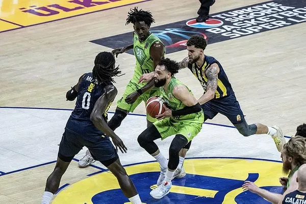 1685215695053.jpeg Fenerbahçe seride öne geçti! Fenerbahçe 93 - 78 TOFAŞ maç sonucu - 1