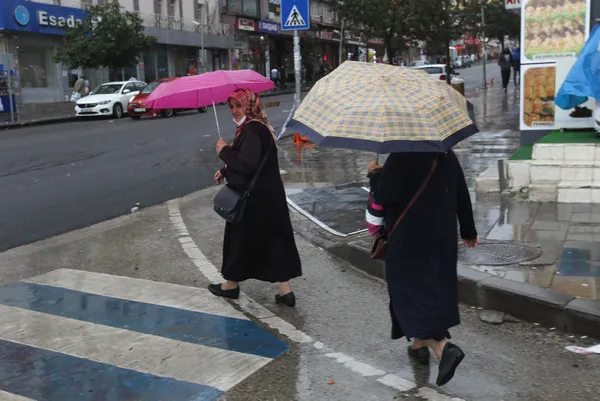 1626850267582.jpg 21 Temmuz İstanbul, İzmir, Ankara hava durumu | O illerde yaşayanlar dikkat! Gök gürültülü sağanak yağış uyarısı - 2