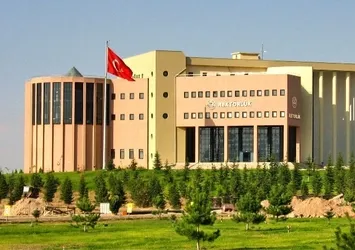 Erciyes Üniversitesi'nde FETÖ operasyonu
