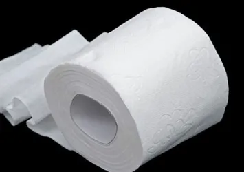 Klozete tuvalet kağıdı serip oturuyorsanız dikkat