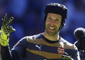 Petr Cech milli takımı bıraktığını açıkladı!