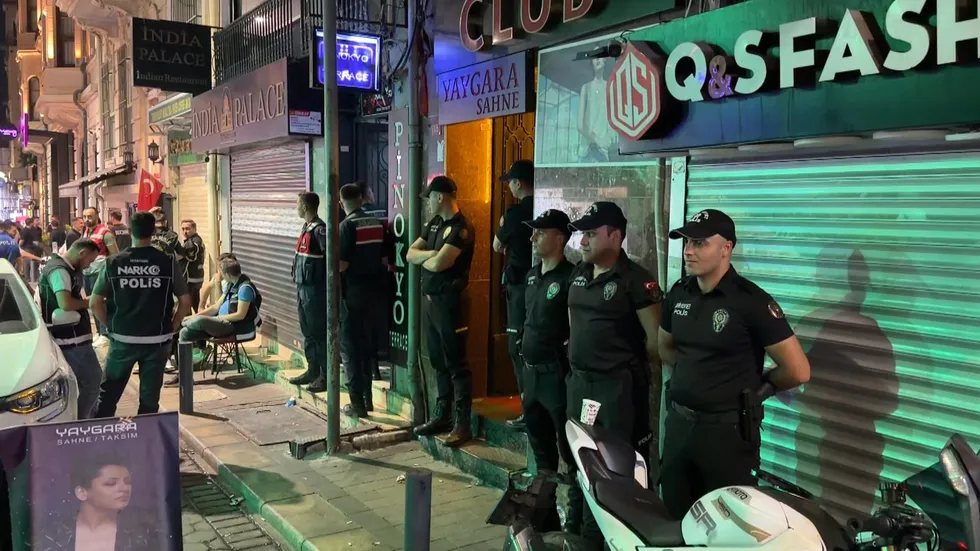 Adalet Bakanı Akın Gürlek'ten "Ailem Güvende" operasyonu açıklaması! 5 il merkezli soruşturmada 162 şüpheliye adli işlem - 3