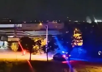 Polis ile motosiklet kovalamacası kamerada