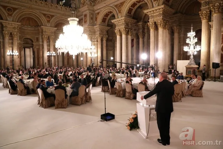 Başkan Erdoğan sanatçı ve sporcularla iftarda bir araya geldi