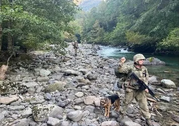 MSB duyurdu: Yunanistan sınırında 2 FETÖ'cü enselendi