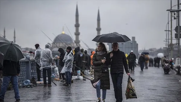 Meteoroloji Marmara'yı saat vererek uyardı! İstanbul'a gök gürültülü sağanak yağış geliyor | İşte 5 günlük hava durumu - 15
