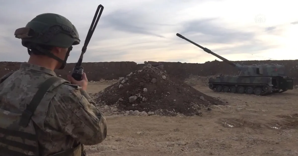 TSK'dan terör örgütü PKK-YPG'ye bombardıman! Bombalara şehitlerin ismi yazıldı