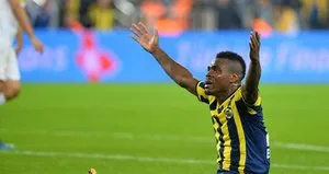 Emenike ’uykum var’ dedi, idmanı bıraktı