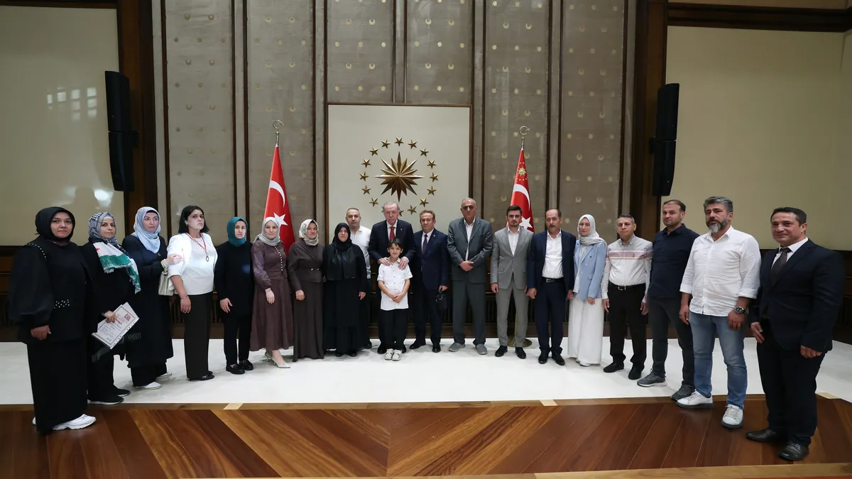 Külliye'de acıyı paylaşan kabul! Başkan Erdoğan okul saldırısında evlatlarını kaybeden ailelerle görüştü