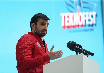 Selçuk Bayraktar'dan insansız jet müjdesi