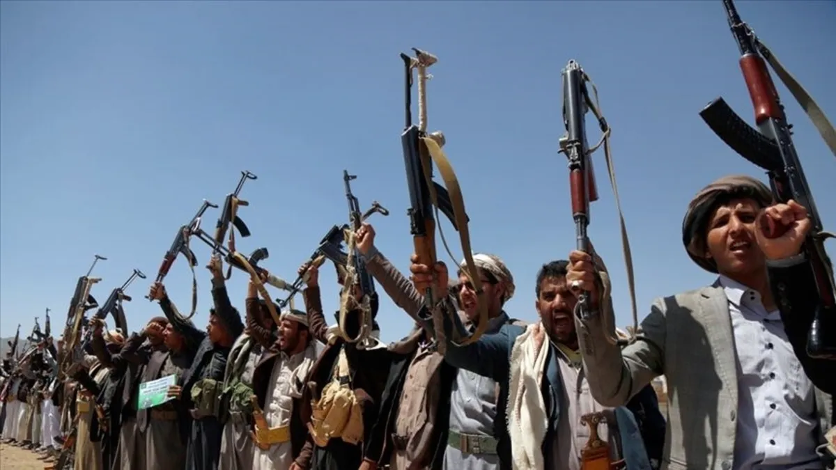 Yemen'deki Husiler açıkladı: İsrail kentlerine 10 füze ve İHA'larla operasyon!