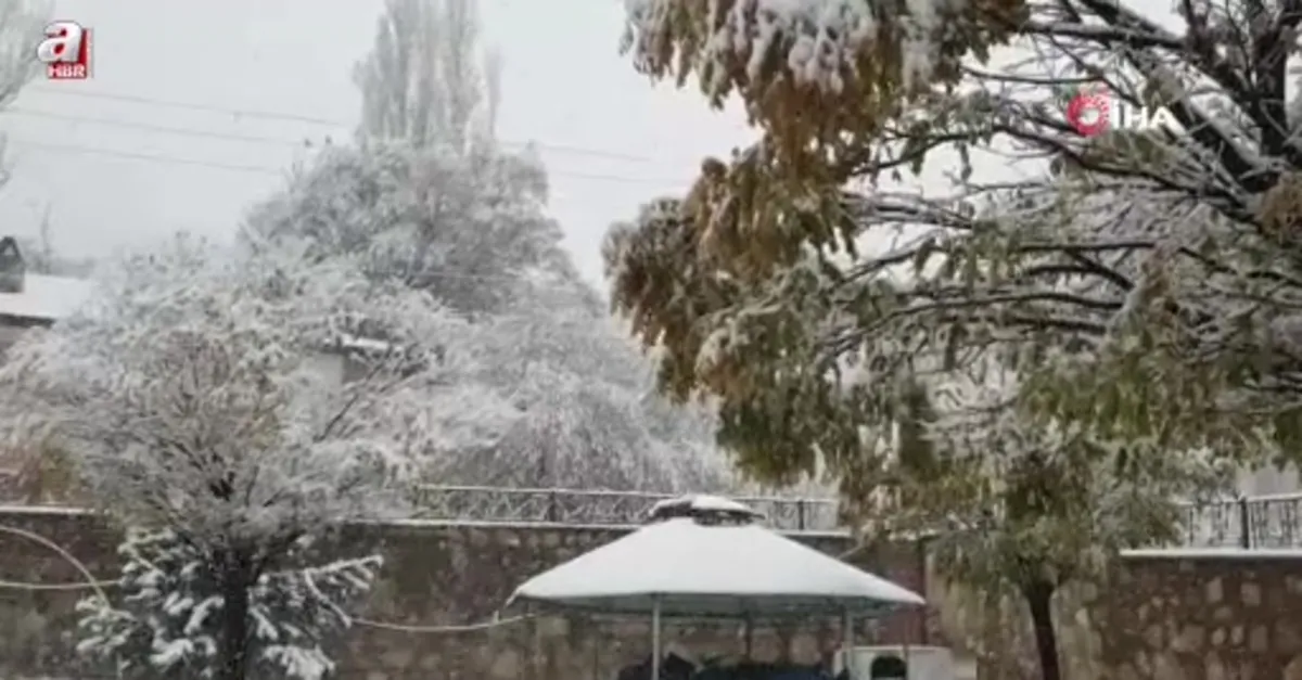 Başkale beyaza büründü