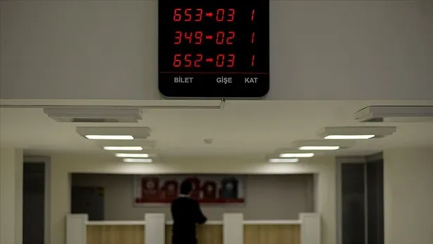 1-mayis-bankalar-acik-mi-kapali-mi-yarin-eft-havale-fast-islemi-yapilir-mi-1745992601799.jpg A Haber Foto Arşiv
