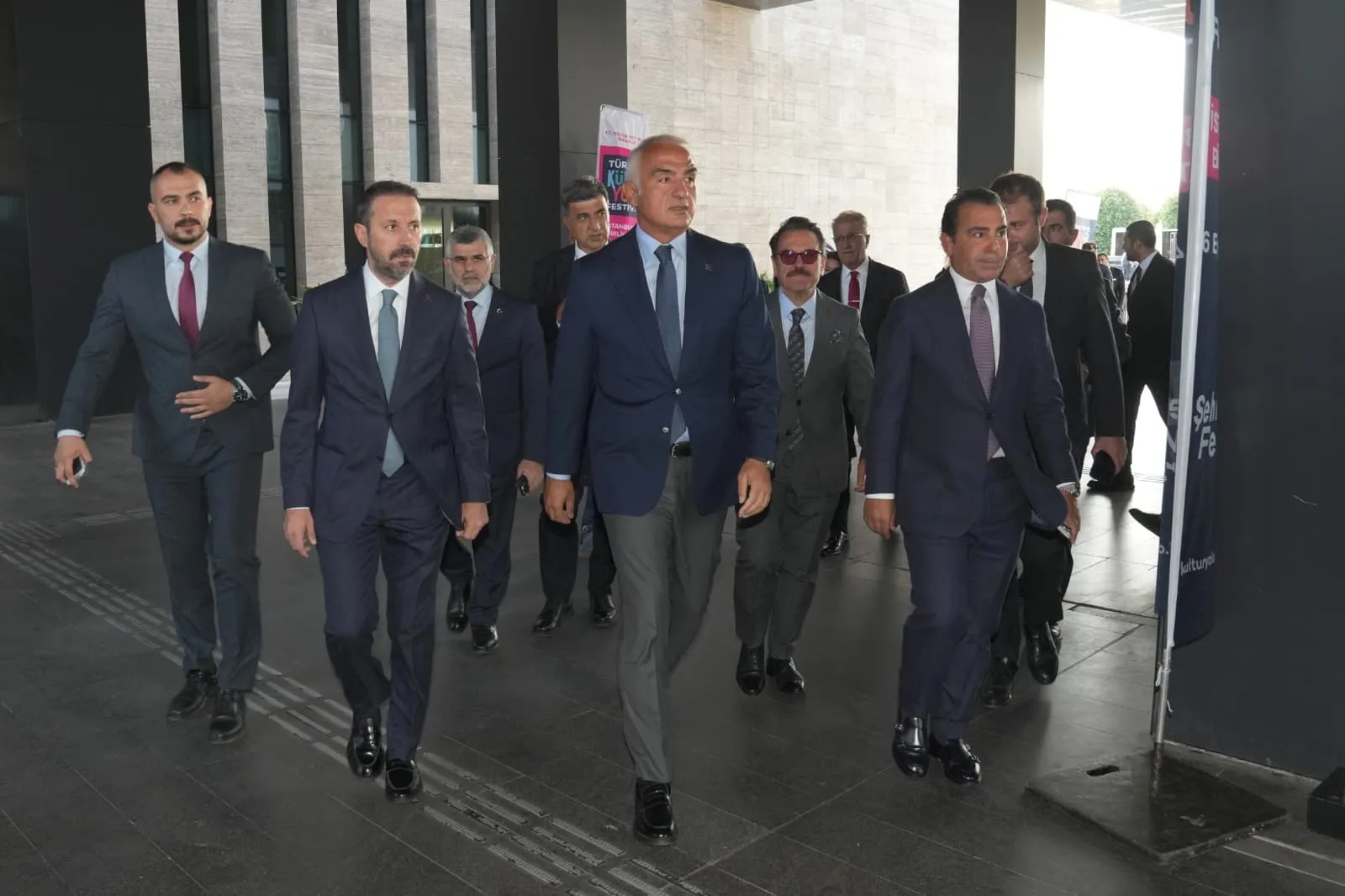 İstanbul’da kültür sanat şöleni başladı: 400’den fazla etkinlik! Beş gastronomi rotası ziyaretçileri bekliyor