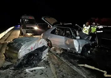 Bursa'da feci kaza! Gaz pedalı takılı kalan TIR dehşet saçtı