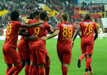 Kayserispor ikinci yarıda güldü