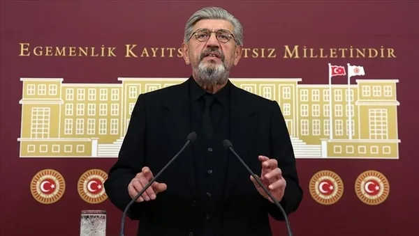 1626808916901.jpg CHP'li Cihangir İslam ile İYİ Partili Lütfü Türkkan'ın arasındaki mülteci krizi giderek büyüyor: Sosyal medyada engelledi - 3