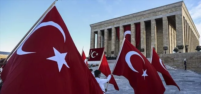 Yarın okullar tatil mi? 10 Kasım resmi tatil mi? 10 Kasım Perşembe günü okul var mı, yarım gün mü, tam gün mü?