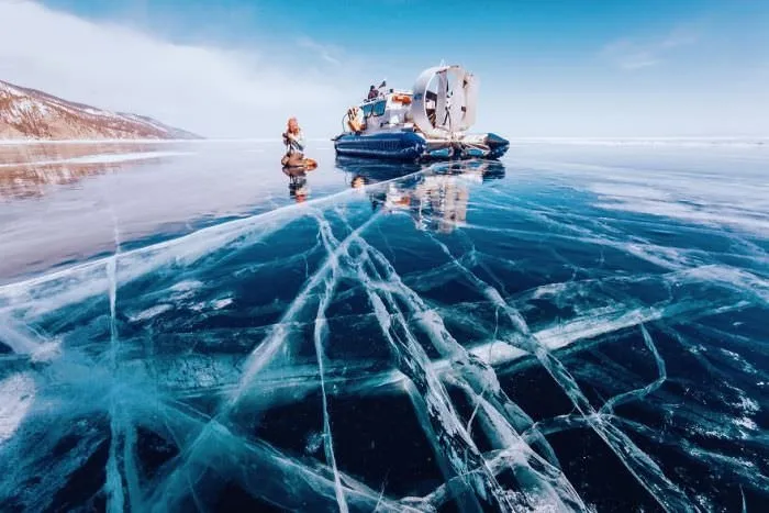 Donmuş Baikal gölünden enfes kareler