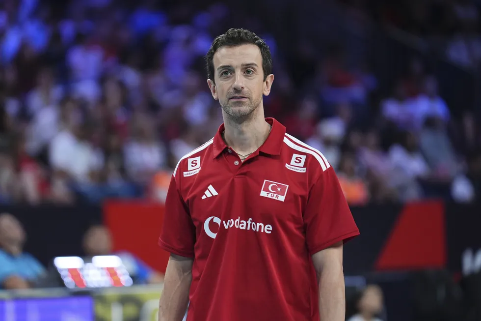 daniele-santarelliden-avrupa-sampiyonlugu-sonrasi-turkiye-sozleri-bu-ulkeyi-cok-seviyorum-1788762433516.jpg Daniele Santarelli'den Avrupa şampiyonluğu sonrası Türkiye sözleri: "Bu ülkeyi çok seviyorum" - 2